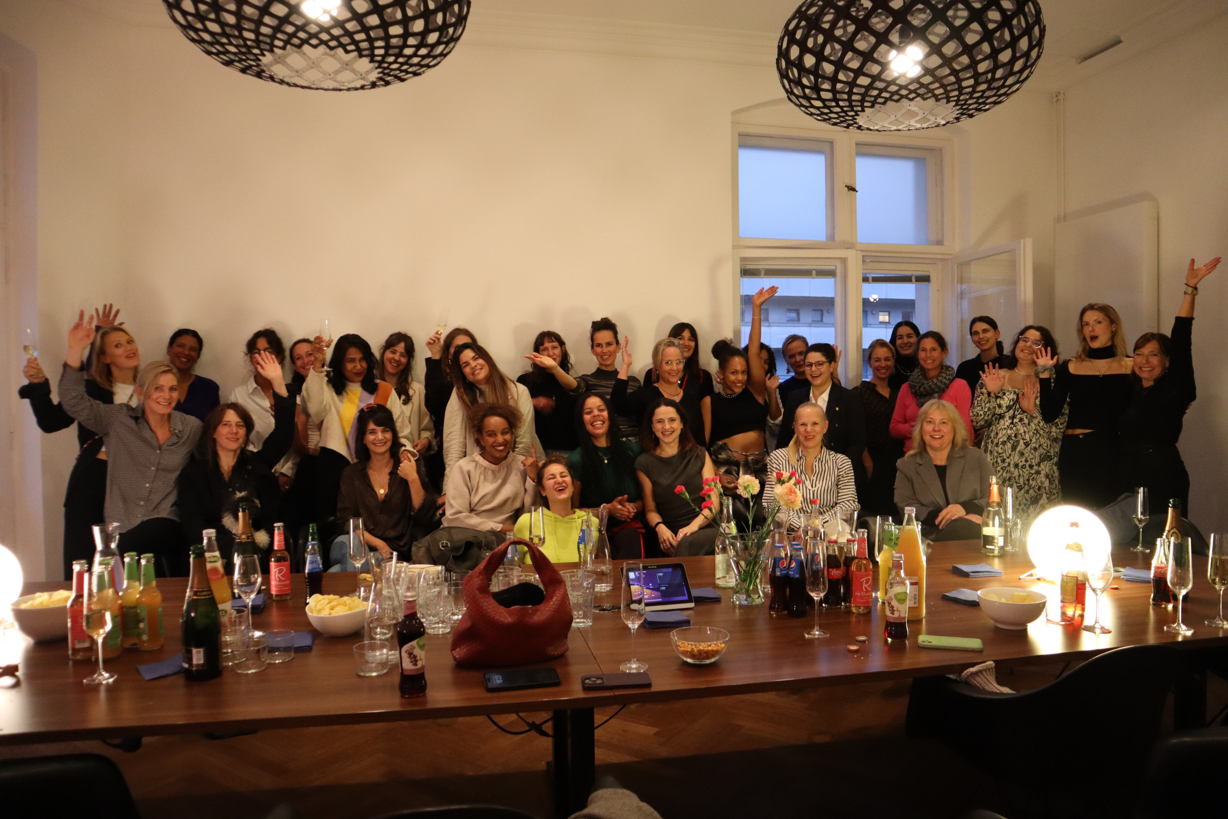 Madefor Program Zweite Runde des FEMALE EVENINGS bei MadeFor • MadeFor Film